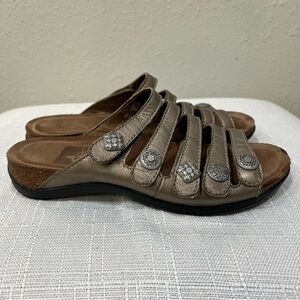 Dansko Janie Sandals Bronze Metallic Leather Women’s Comfort Shoes US Size 6